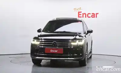 Volkswagen Tiguan 2022 2.0 Автомат в Москве № 168575, миниатюра 12