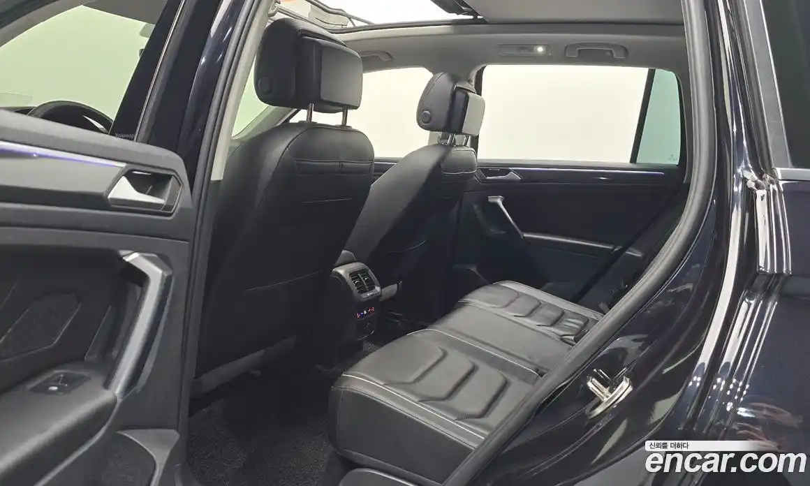 Volkswagen Tiguan 2022 2.0 Автомат в Москве № 168575, фото 18