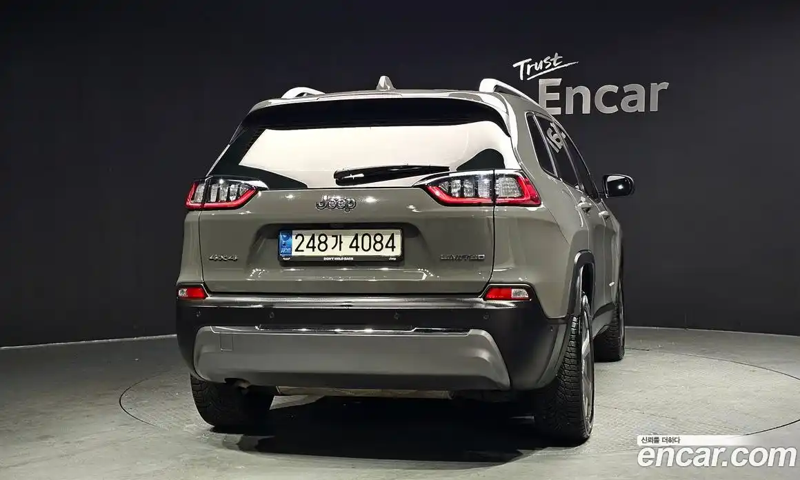 Jeep Cherokee 2021 2.4 Автомат в Москве № 169631, фото 11