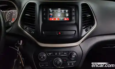 Jeep Cherokee 2017 3.2 Автомат в Москве № 169683, миниатюра 10