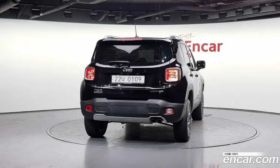 Jeep Renegade 2016 2.0 Автомат в Москве № 169852, фото 15