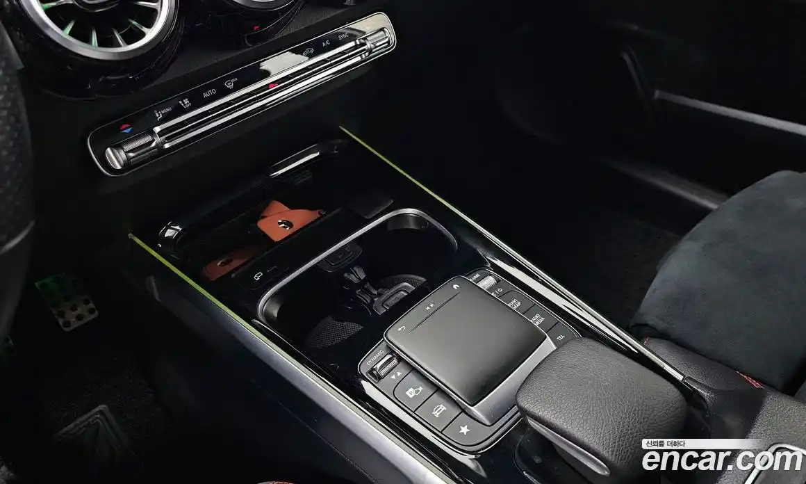 Mercedes-Benz GLB-Class 2021 2.0 Автомат в Москве № 176420, фото 13