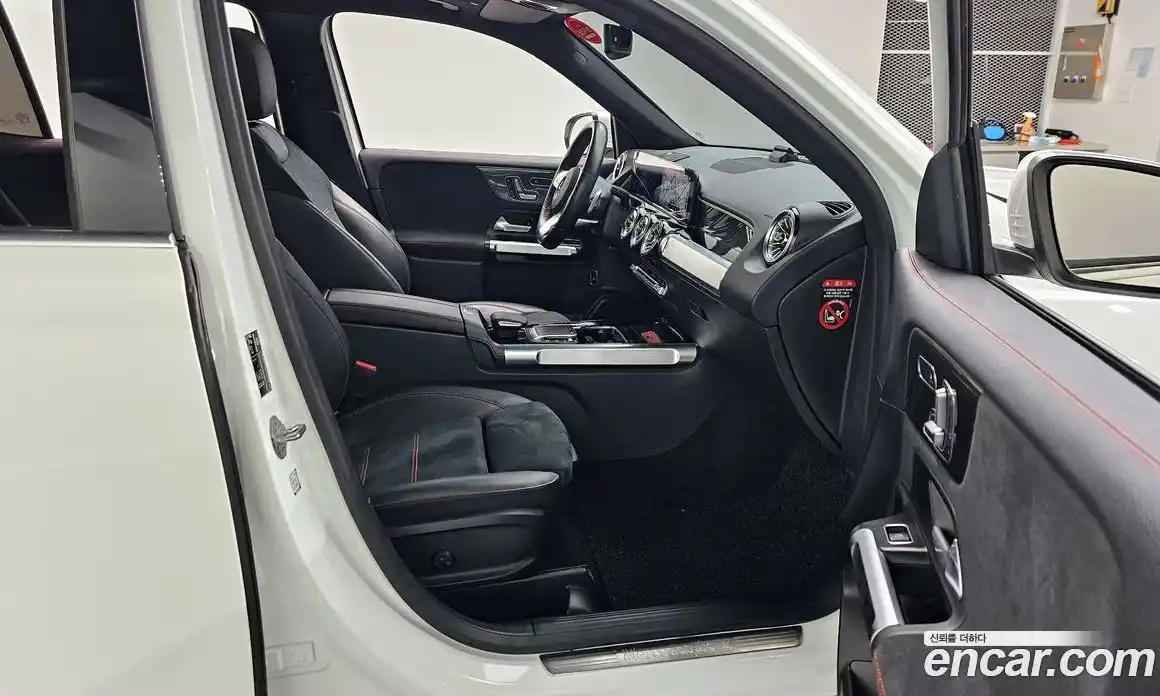 Mercedes-Benz GLB-Class 2021 2.0 Автомат в Москве № 176420, фото 20