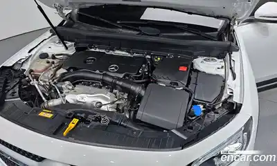 Mercedes-Benz GLB-Class 2021 2.0 Автомат в Москве № 176420, миниатюра 5