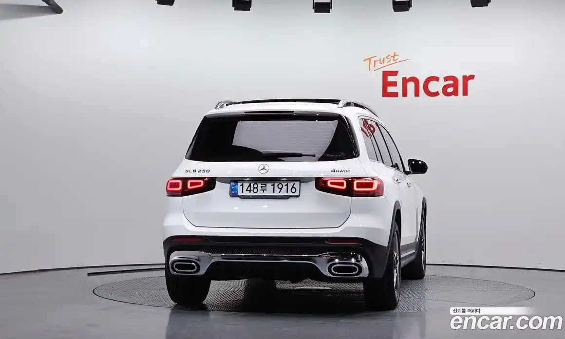 Mercedes-Benz GLB-Class 2021 2.0 Автомат в Москве № 176420, фото 9