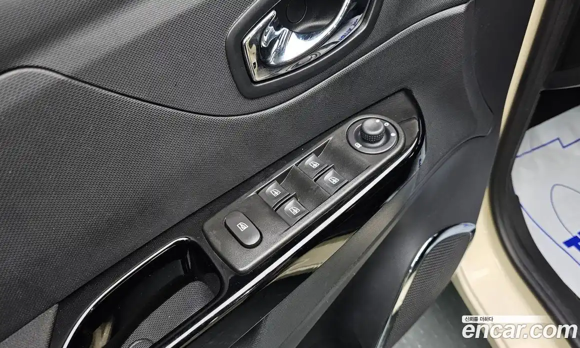 Renault QM3 2016 1.5 Автомат в Москве № 179902, фото 6