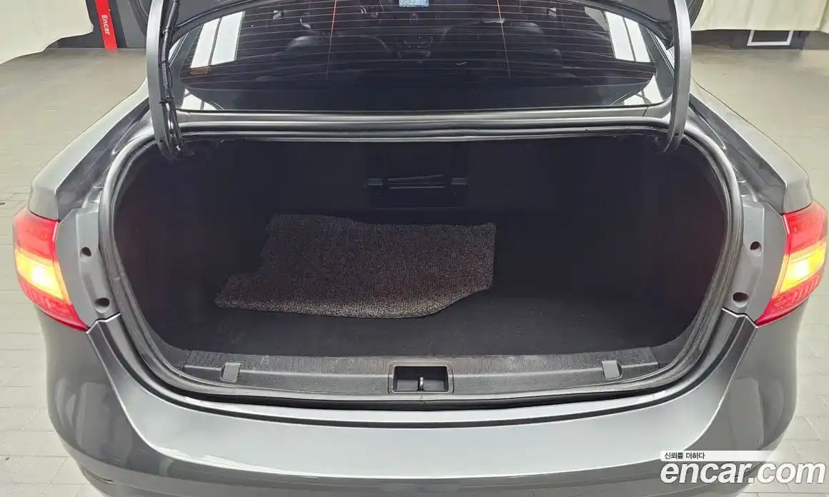 Renault SM3 2019 1.6 Автомат в Москве № 180026, фото 20