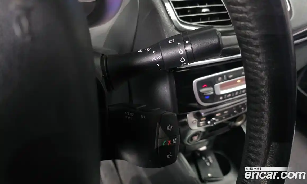 Renault SM3 2016 1.6 Автомат в Москве № 181772, фото 11