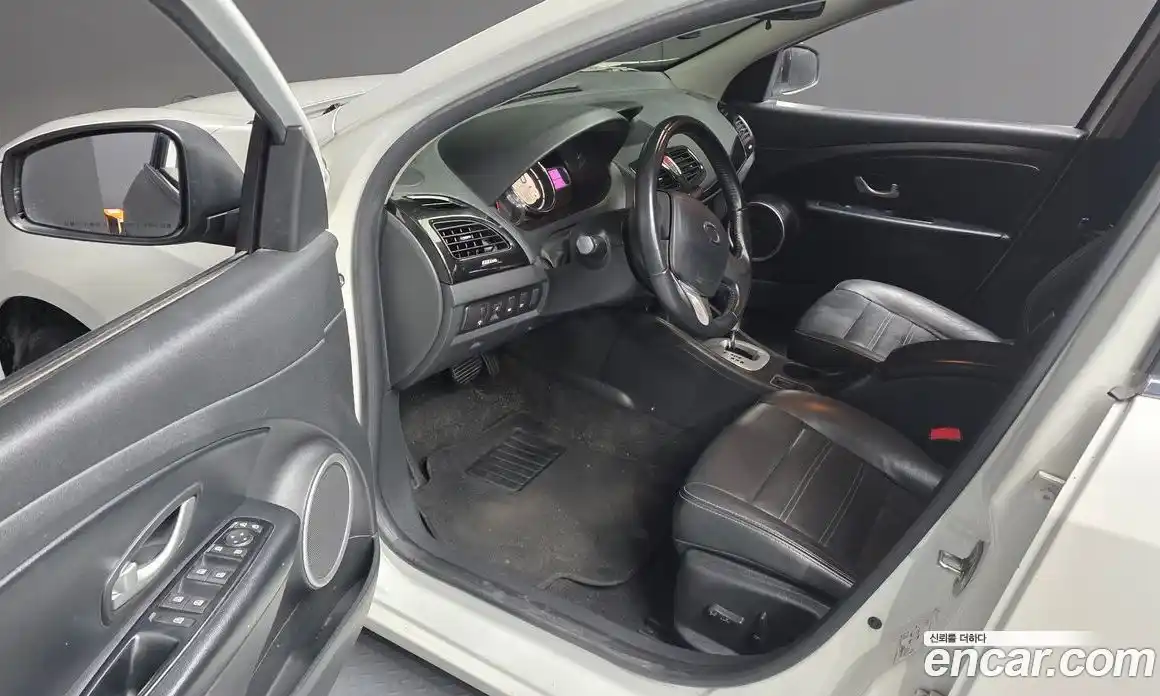 Renault SM3 2016 1.6 Автомат в Москве № 181772, фото 12