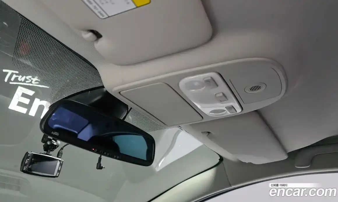 Renault SM3 2016 1.6 Автомат в Москве № 181772, фото 13