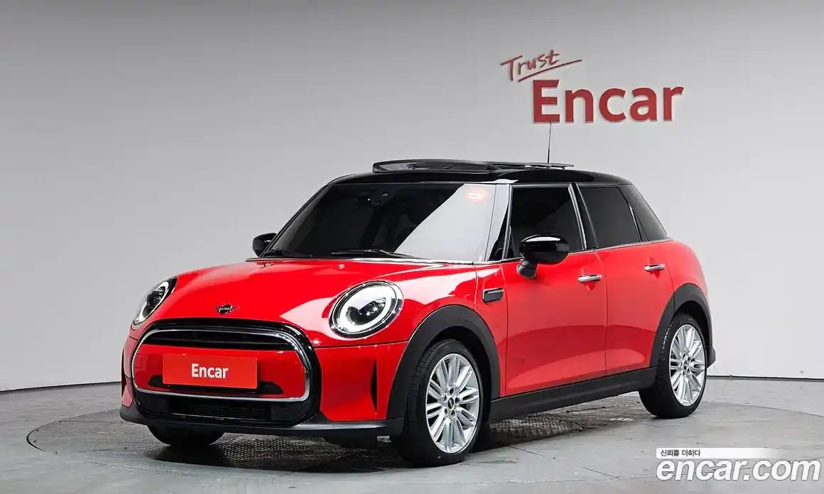 Mini Cooper 2022 1.5 Автомат в Москве № 183451, фото 15