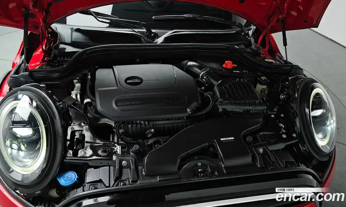 Mini Cooper 2022 1.5 Автомат в Москве № 183451, фото 18