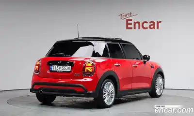 Mini Cooper 2022 1.5 Автомат в Москве № 183451, миниатюра 3