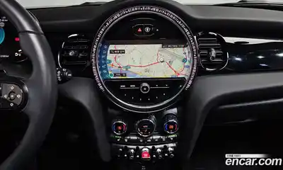 Mini Cooper 2022 1.5 Автомат в Москве № 183451, миниатюра 9