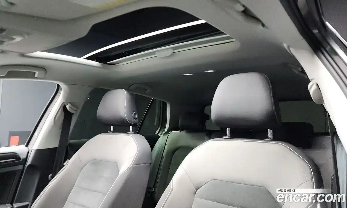 Volkswagen Golf 2016 2.0 Автомат в Москве № 185520, фото 18