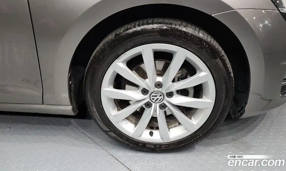 Volkswagen Golf 2016 2.0 Автомат в Москве № 185520, фото 19