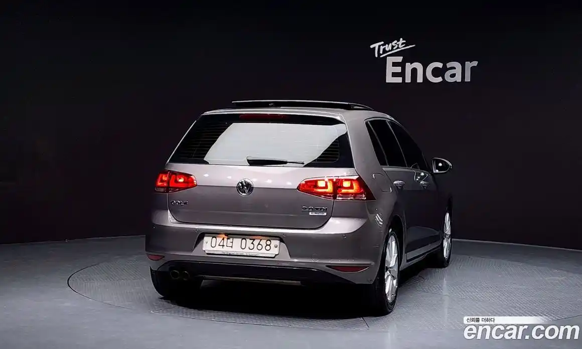 Volkswagen Golf 2016 2.0 Автомат в Москве № 185520, фото 6