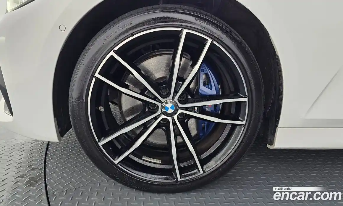 BMW 3-Series 2019 2.0 Автомат в Москве № 192267, фото 17