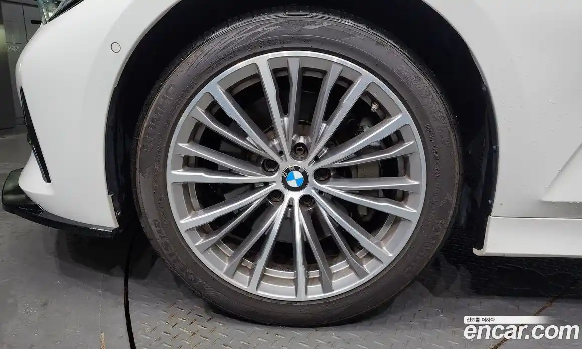 BMW 3-Series 2019 2.0 Автомат в Москве № 193292, фото 18