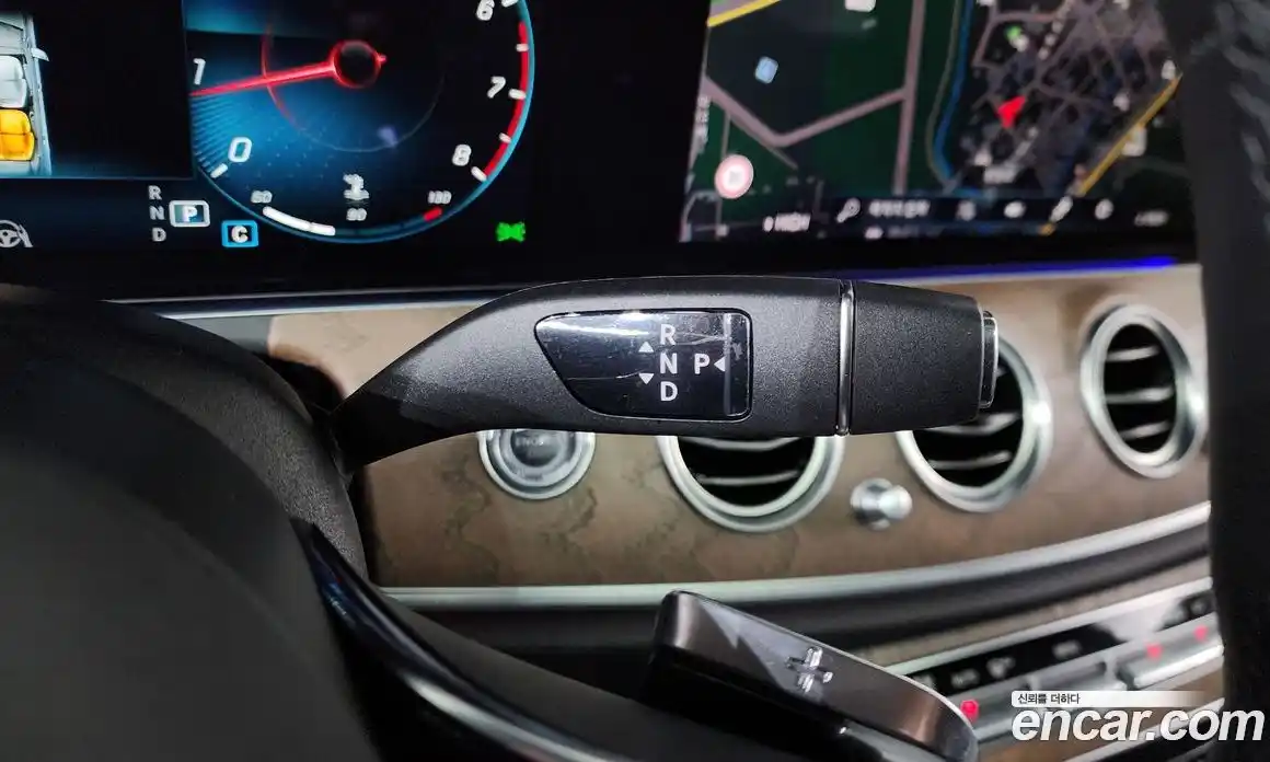 Mercedes-Benz E-Class 2021 2.0 Автомат в Москве № 194664, фото 15