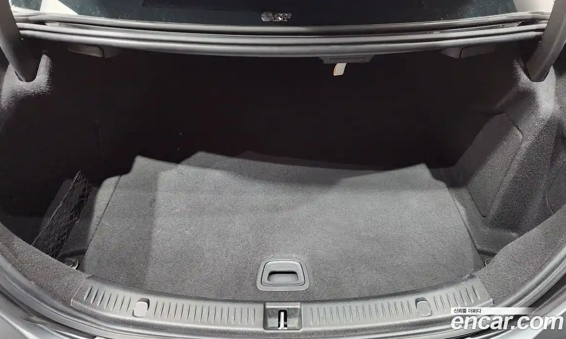 Mercedes-Benz E-Class 2021 2.0 Автомат в Москве № 194664, фото 17