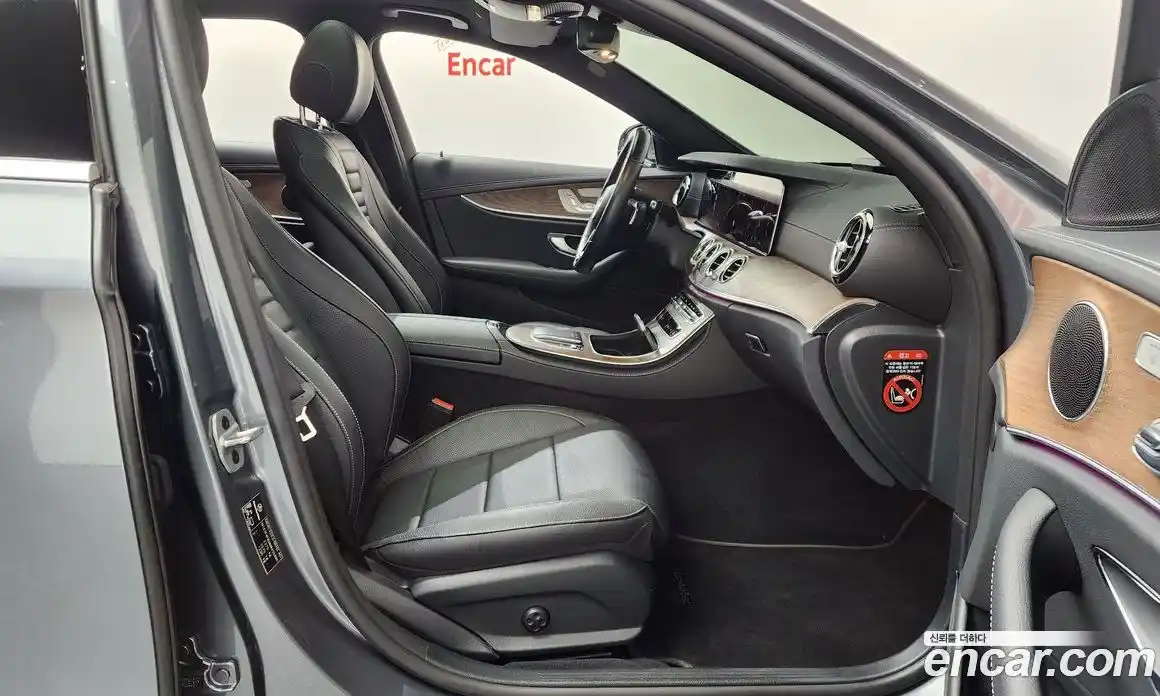 Mercedes-Benz E-Class 2021 2.0 Автомат в Москве № 194664, фото 19