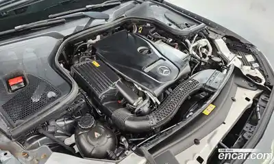 Mercedes-Benz E-Class 2021 2.0 Автомат в Москве № 194664, миниатюра 3