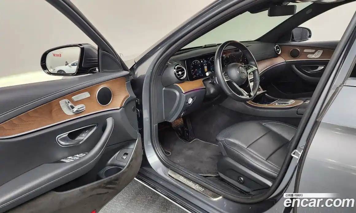 Mercedes-Benz E-Class 2021 2.0 Автомат в Москве № 194664, фото 6