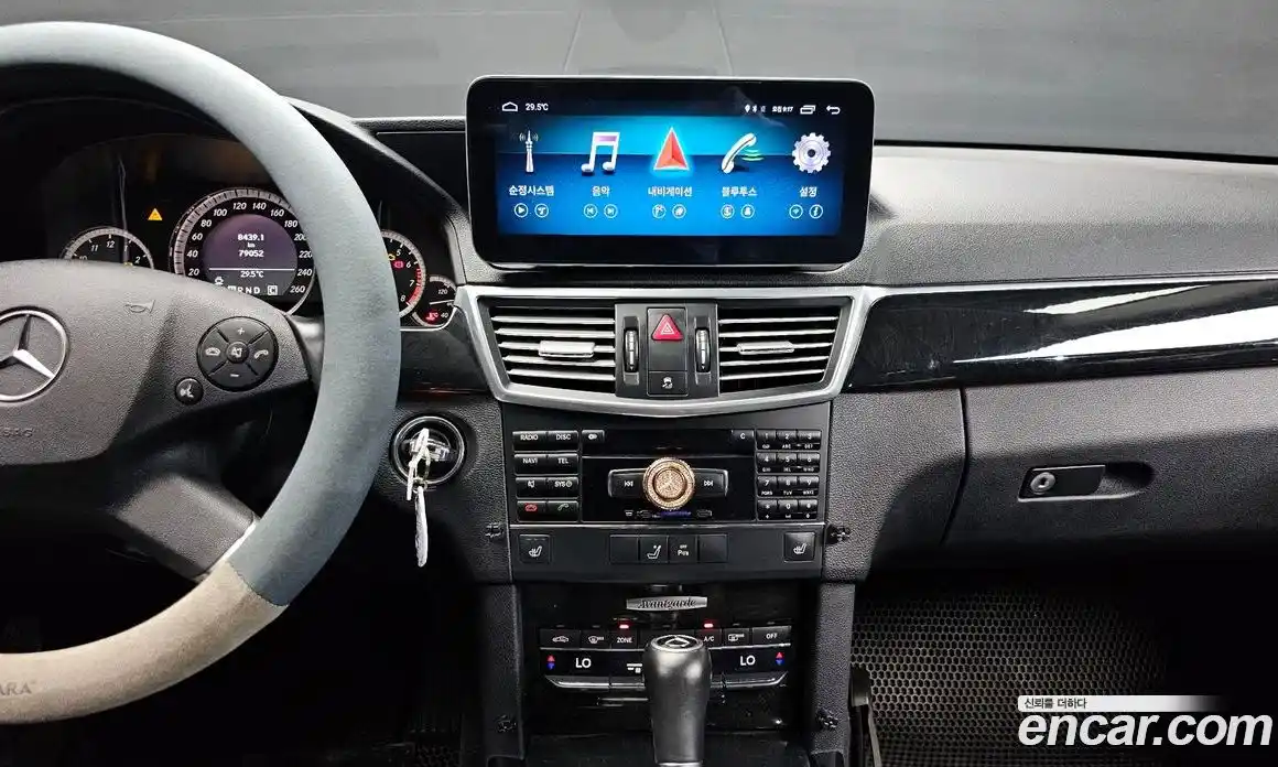 Mercedes-Benz E-Class 2010 1.8 Автомат в Москве № 194989, фото 17