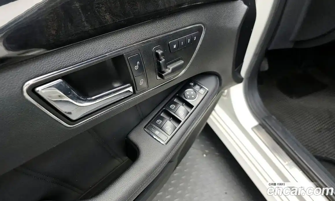 Mercedes-Benz E-Class 2010 1.8 Автомат в Москве № 194989, фото 5