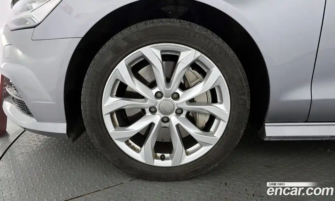 Audi A6 2018 2.0 Автомат в Москве № 196650, фото 10