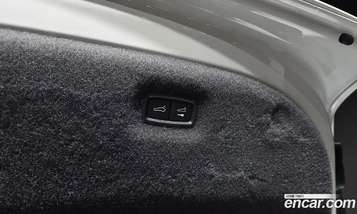 Porsche Taycan 2023 0.1 Автомат в Москве № 197153, фото 8