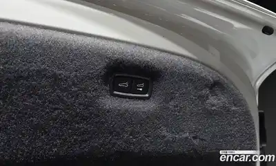 Porsche Taycan 2023 0.1 Автомат в Москве № 197153, миниатюра 8