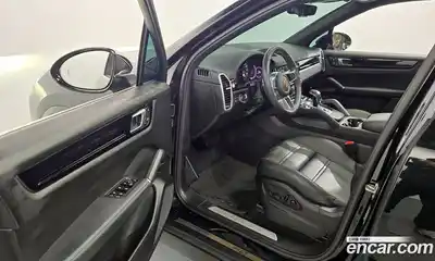Porsche Cayenne 2023 3.0 Автомат в Москве № 197351, миниатюра 11