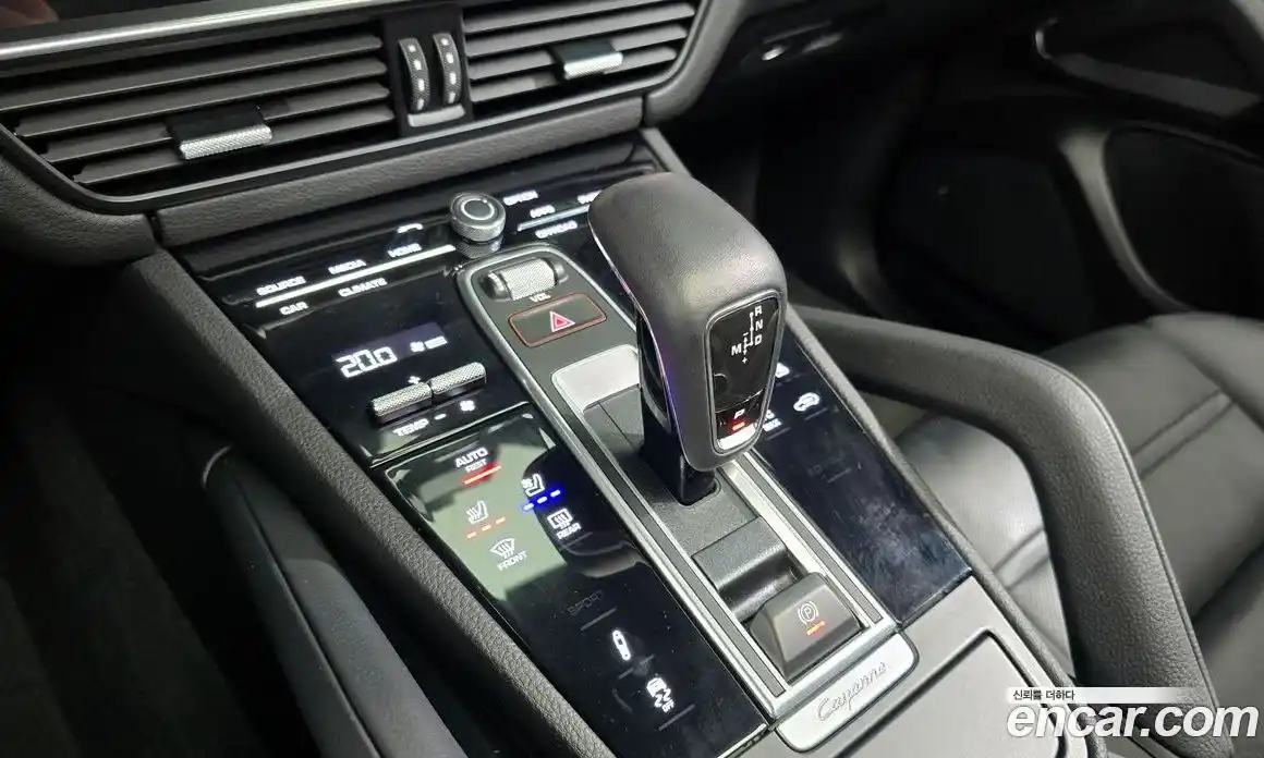 Porsche Cayenne 2023 3.0 Автомат в Москве № 197351, фото 16