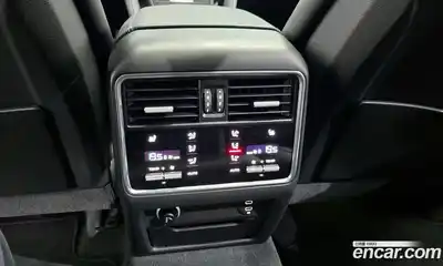 Porsche Cayenne 2023 3.0 Автомат в Москве № 197351, миниатюра 10