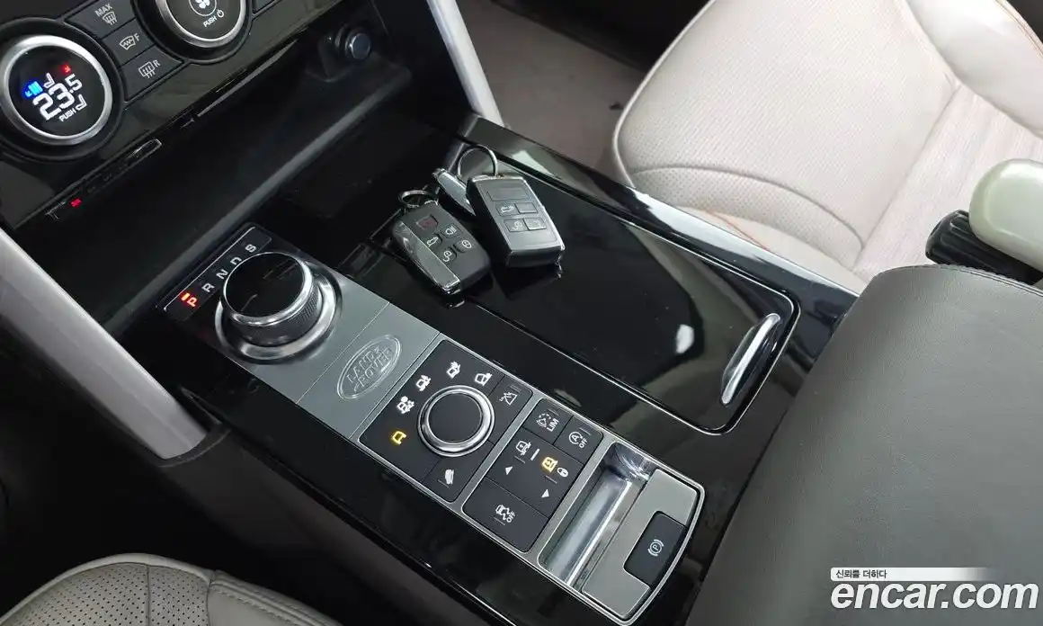 Land Rover Discovery 2017 3.0 Автомат в Москве № 198304, фото 17