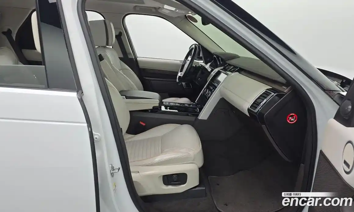 Land Rover Discovery 2017 3.0 Автомат в Москве № 198304, фото 10