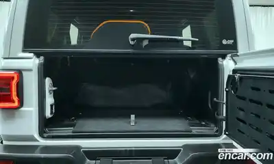 Jeep Wrangler 2024 2.0 Автомат в Москве № 199482, миниатюра 12