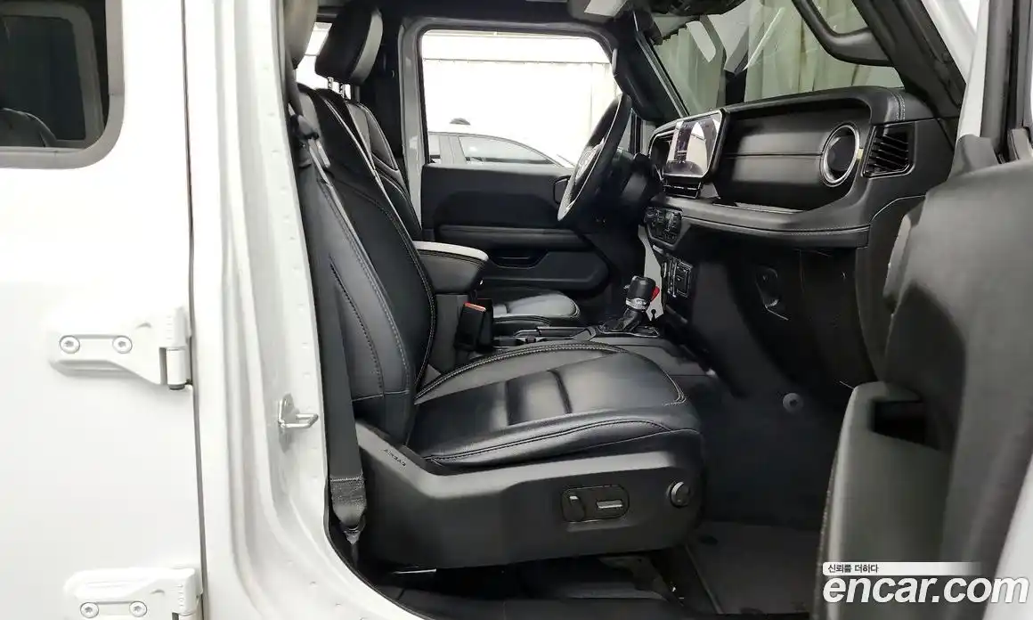 Jeep Wrangler 2024 2.0 Автомат в Москве № 199482, фото 16