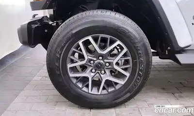 Jeep Wrangler 2024 2.0 Автомат в Москве № 199482, миниатюра 4