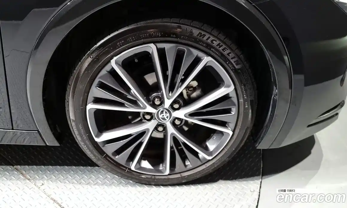 Toyota Prius 2024 2.0 Автомат в Москве № 199512, фото 17