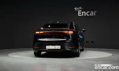 Toyota Prius 2024 2.0 Автомат в Москве № 199512, миниатюра 2