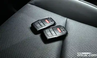 Toyota Prius 2024 2.0 Автомат в Москве № 199512, миниатюра 7