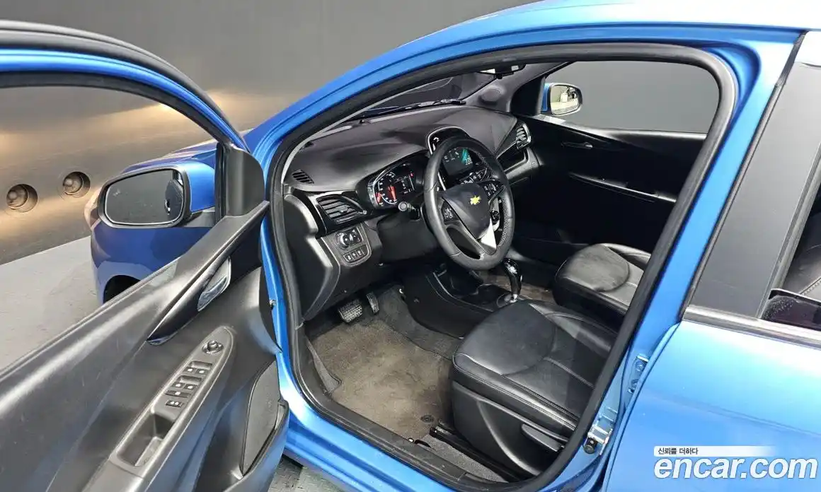 Chevrolet Spark 2016 1.0 Автомат в Москве № 200834, фото 9