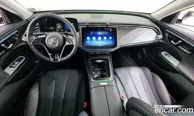 Mercedes-Benz E-Class 2024 2.0 Автомат в Москве № 204474, миниатюра 3