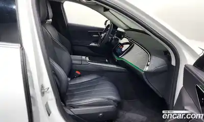 Mercedes-Benz E-Class 2024 2.0 Автомат в Москве № 204474, миниатюра 4