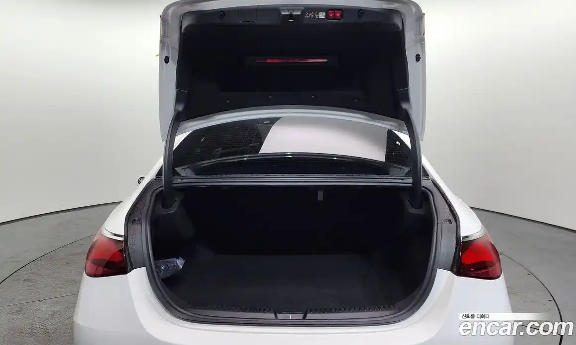 Mercedes-Benz E-Class 2024 2.0 Автомат в Москве № 204474, фото 5