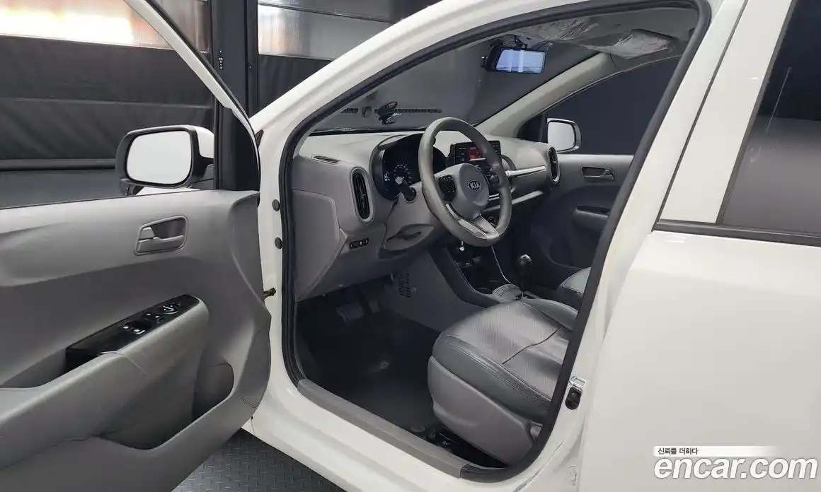 Kia Morning 2021 1.0 Автомат в Москве № 20461, фото 18