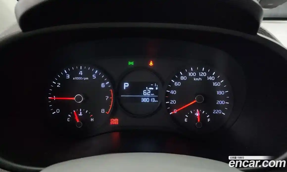 Kia Morning 2021 1.0 Автомат в Москве № 20461, фото 7